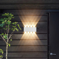 Đèn tường ngoài trời thích ứng mọi điều kiện thời tiết DT0015