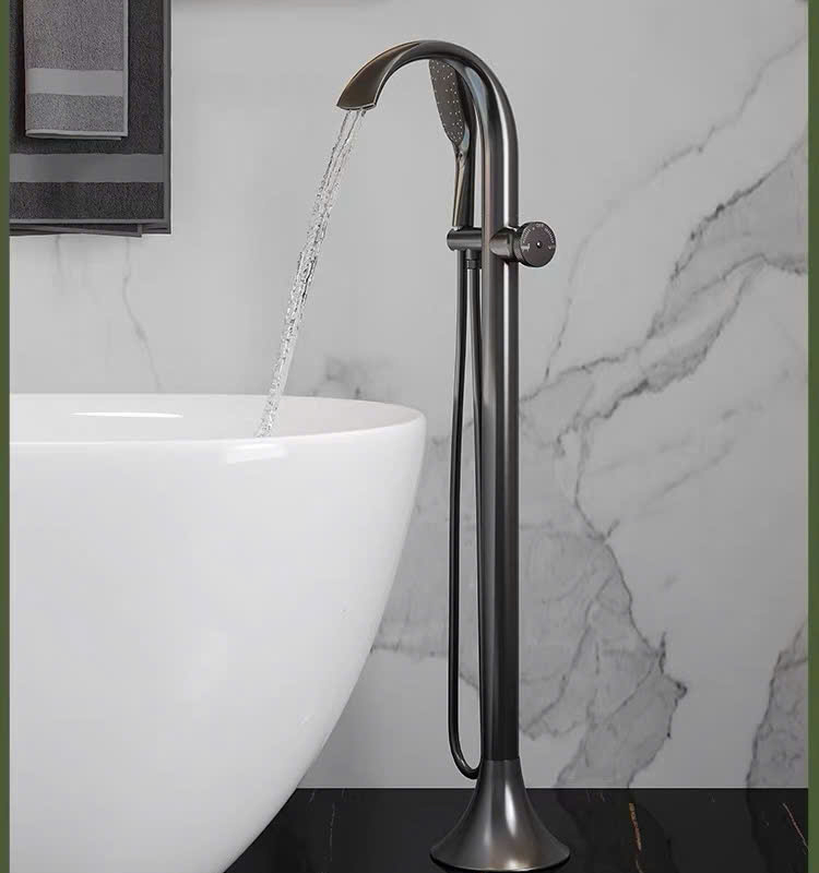 Vòi bồn tắm đứng nhập khẩu VBT006