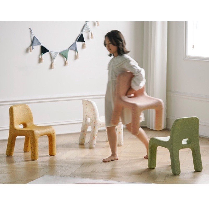 Bộ bàn ghế tựa lưng dành cho trẻ em trang trí phòng học nhà cửa phong cách minimalism