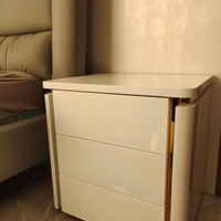 Tab đầu giường sang trọng